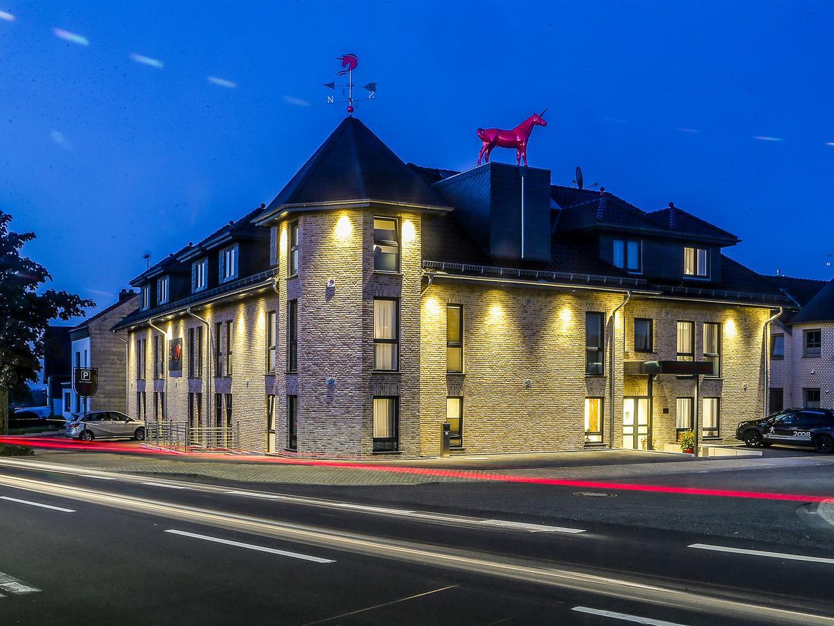 Hotel Rotes Einhorn **** Duren Exterior foto